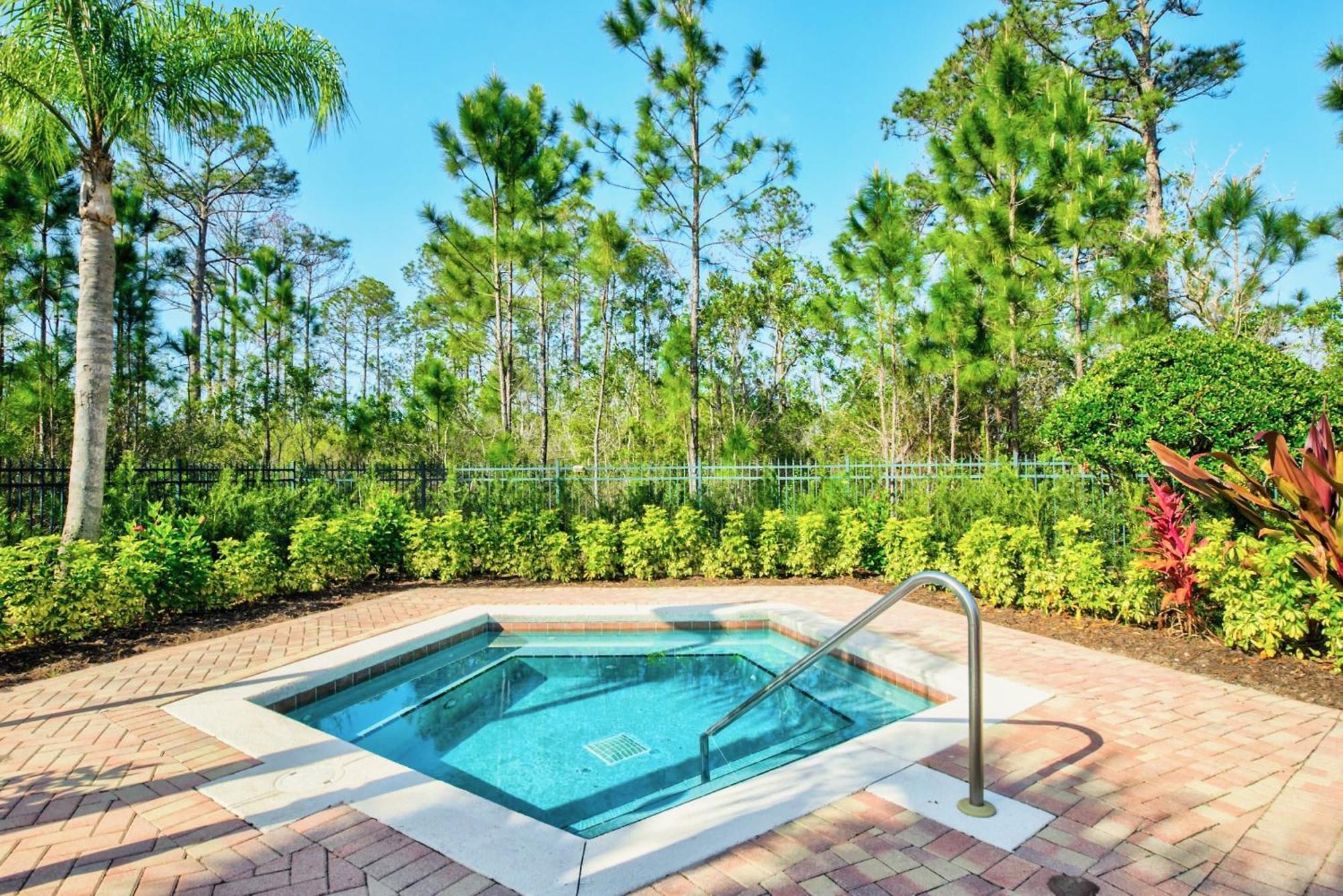 2br Queen Bed - Hot Tub Pool - Near Сasa de vacaciones